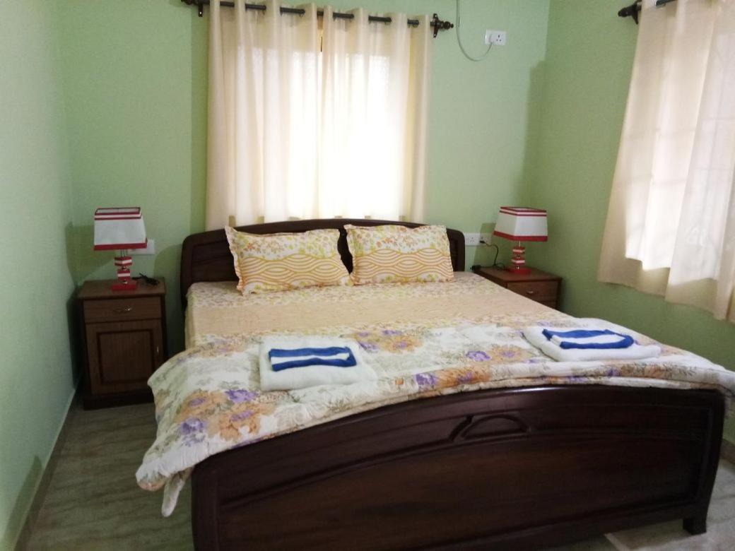 Shirley'S Guest House มาจอร์ดา ภายนอก รูปภาพ