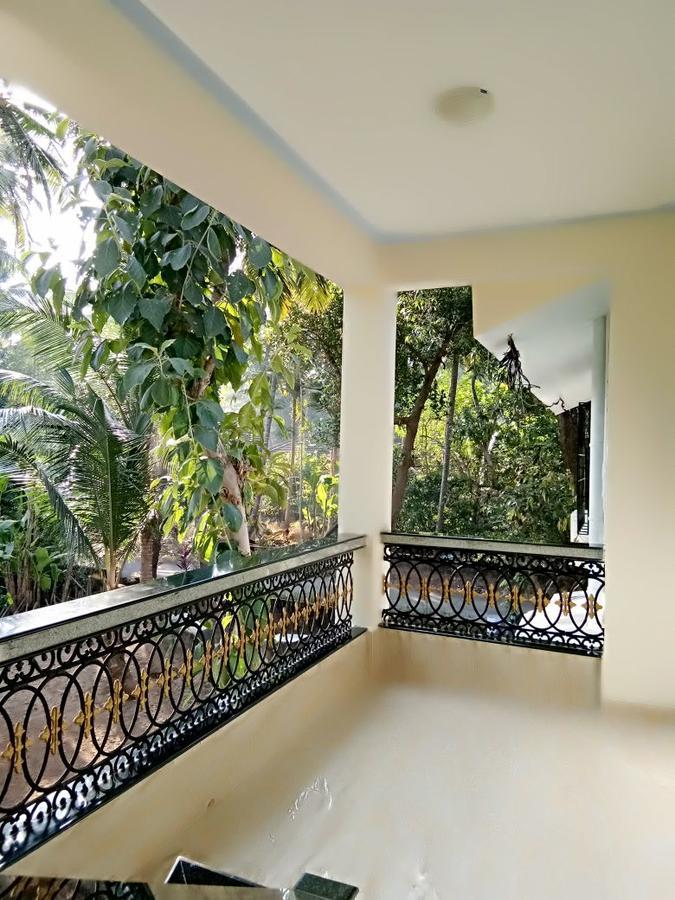 Shirley'S Guest House มาจอร์ดา ภายนอก รูปภาพ